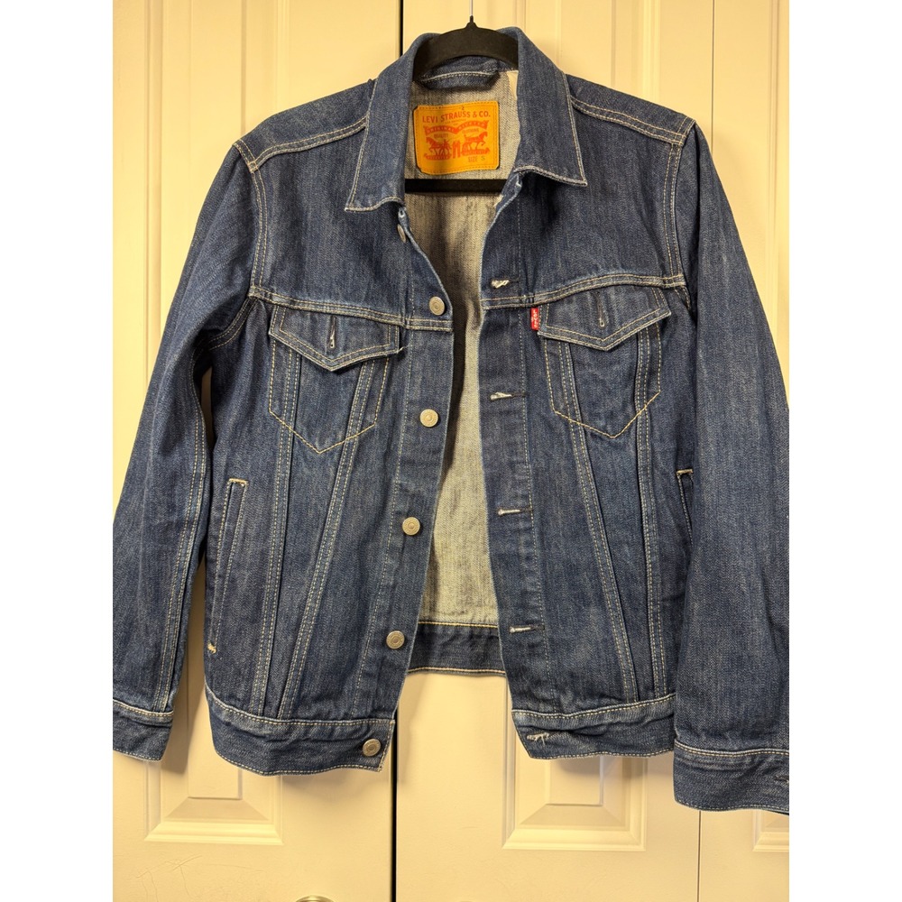 Levis Trucker Jacket Medium Wash Denim Button Front Jean Jacket Womens Size S